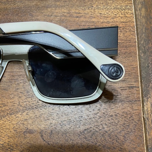 ILL.I By Will. I. Am WA503S04 Square Sungl… - Picture 8 of 16